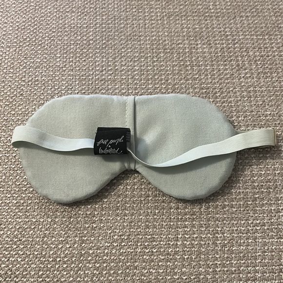 Free People eye mask with adjustable elastic strap. - Picture 2 of 3